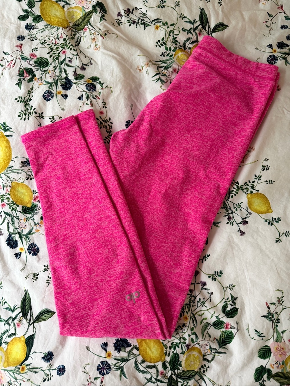 Alo yoga airbrush Hot Pink Active Leggings